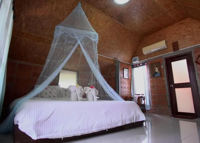 Resort Banmaihom Amphawa 3*